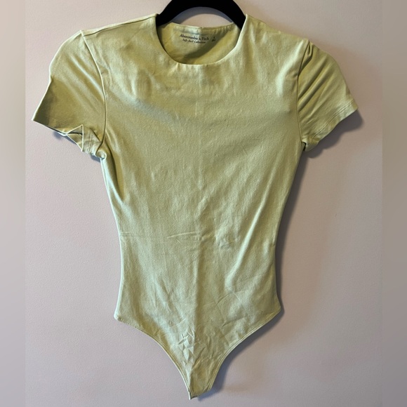 Light Green Bodysuit - Picture 2 of 3